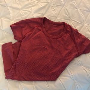 Lululemon workout top-size 6